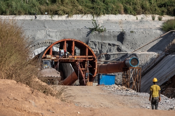 L'entrée du tunnel du chemin de fer qui doit relier le site de Simandou au port de Moribaya sur l'Atlantique.