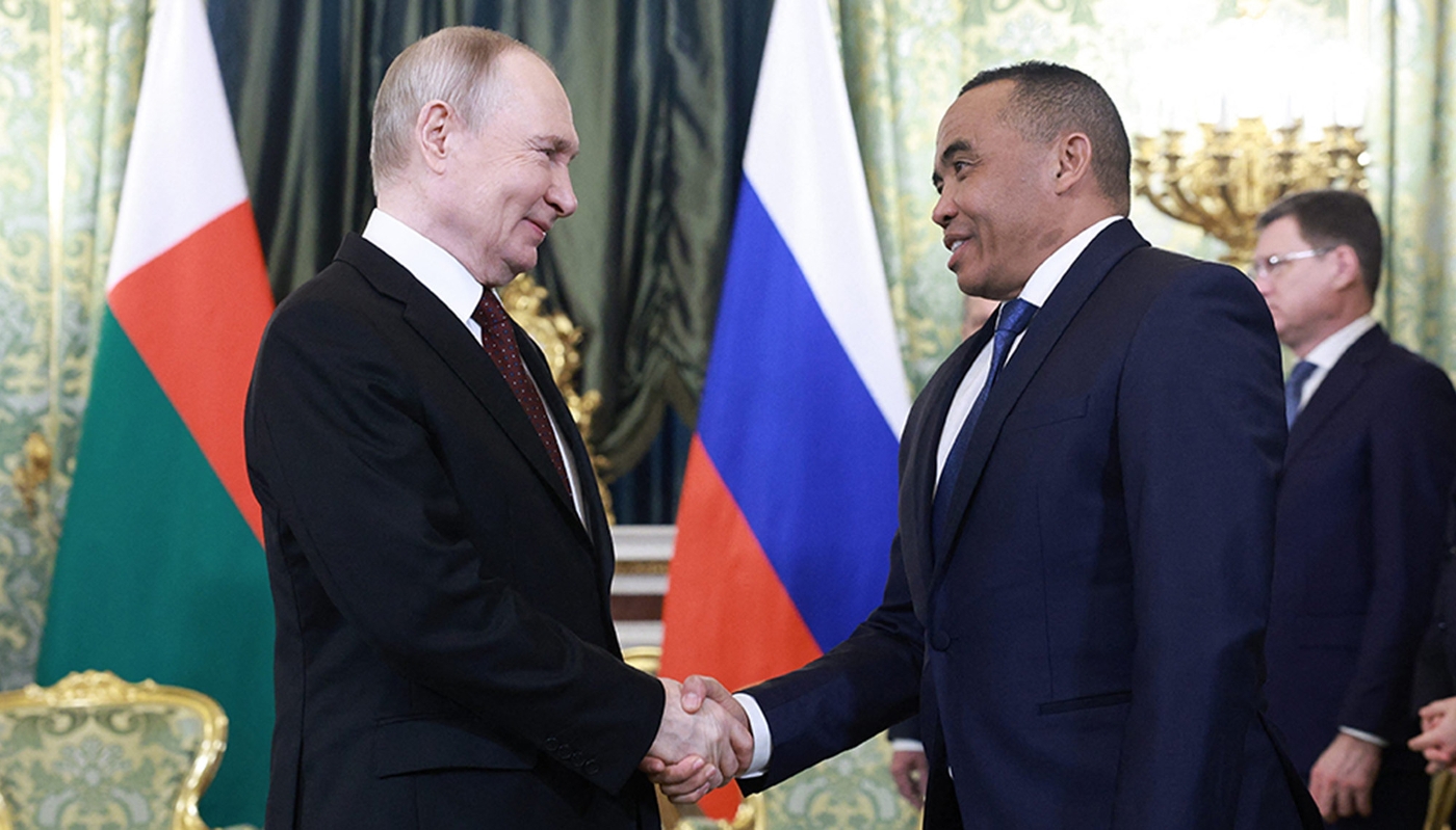 Les présidents russe Vladimir Poutine et malgache Michaël Randrianirina à Moscou, le 19 février 2026.