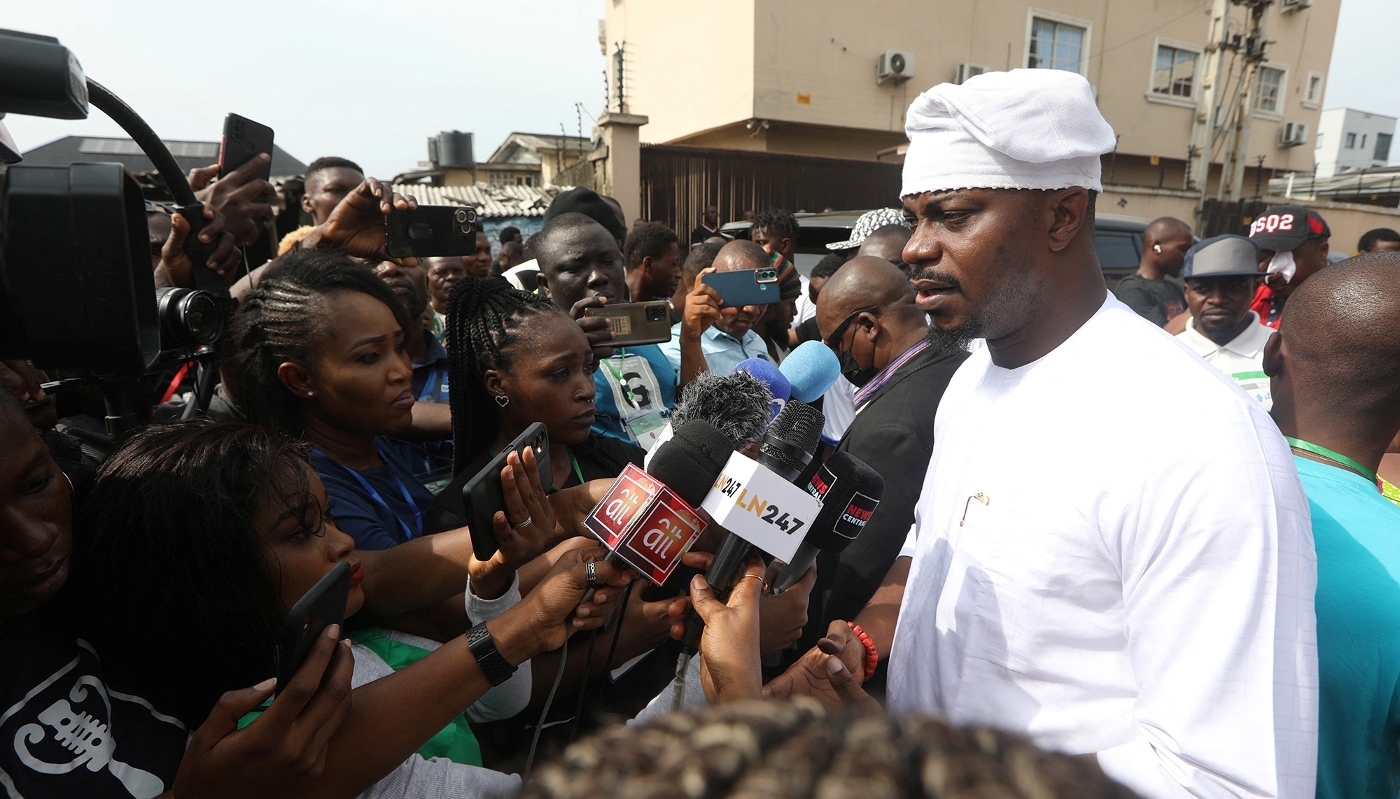 Le candidat d'opposition Gbadebo Rhodes-Vivour durant la campagne électorale de 2023, à Lagos.