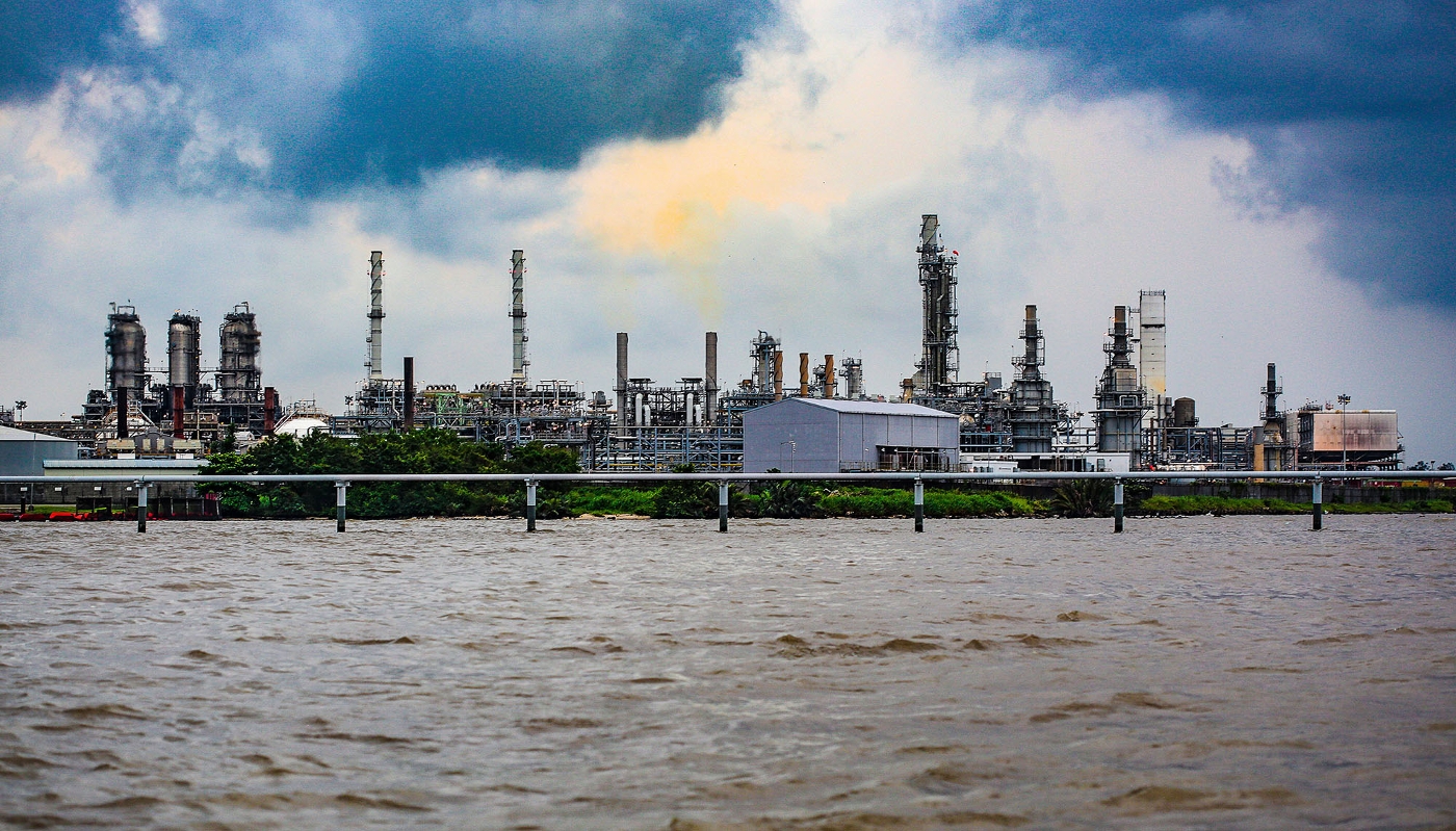 Installations pétrolières du port d'Escravos, dans le delta du Niger, au Nigeria, en 2022.