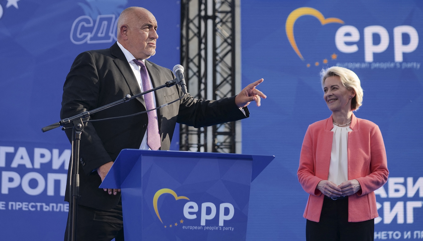 Boïko Borissov avec Ursula von der Leyen lors d'un meeting du Gerb à Plovdiv, le 2 juin 2024.