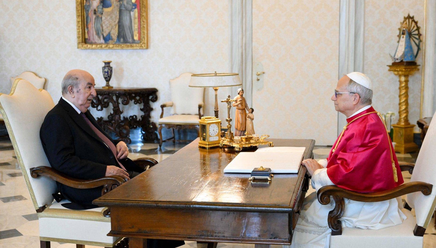 Abdelmadjid Tebboune rencontre le pape Léon XIV au Vatican, à Rome, le 24 juillet 2025.