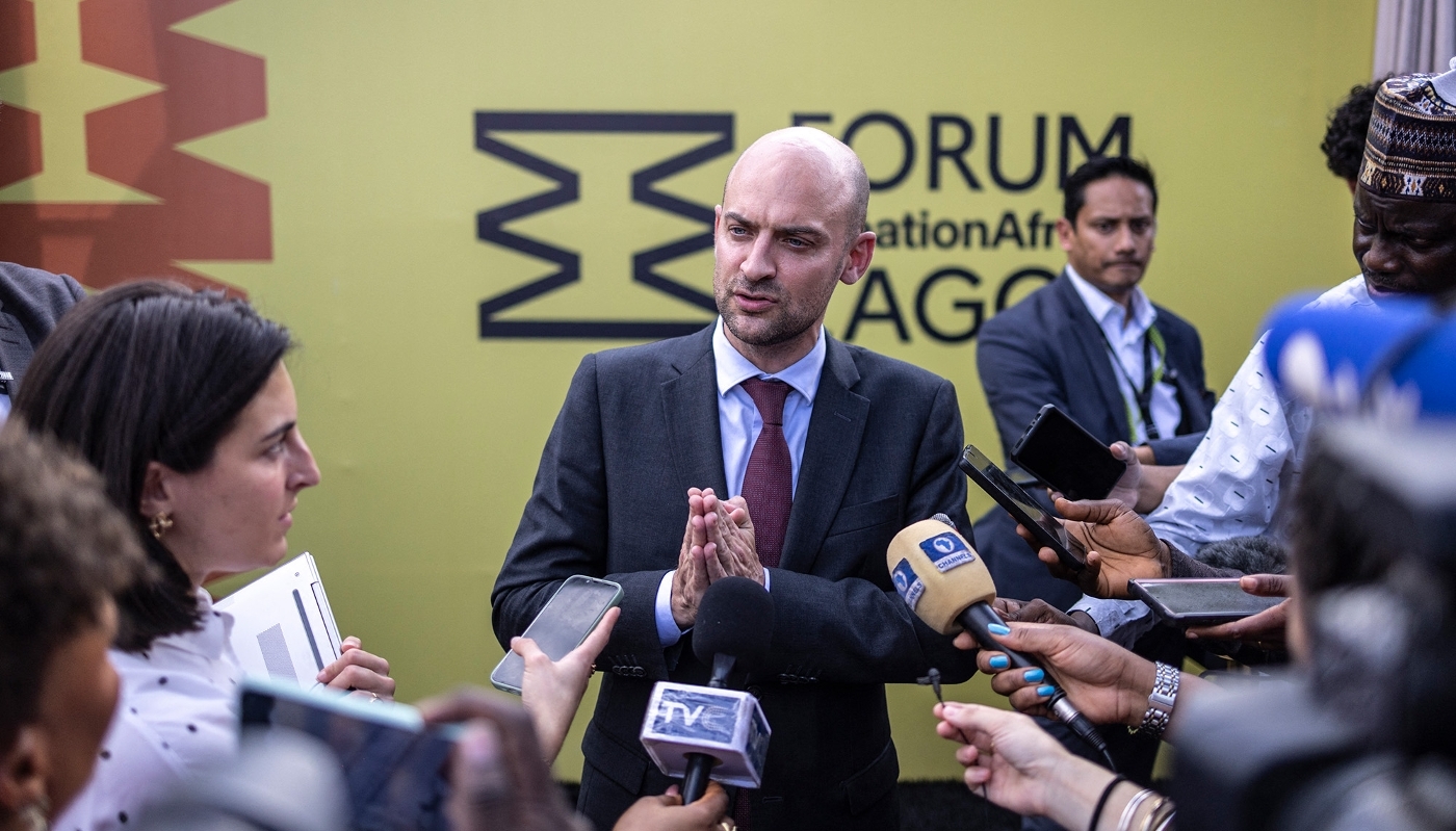 Le ministre français des affaires étrangères, Jean-Noël Barrot, à Lagos, au Nigeria, en octobre 2025.