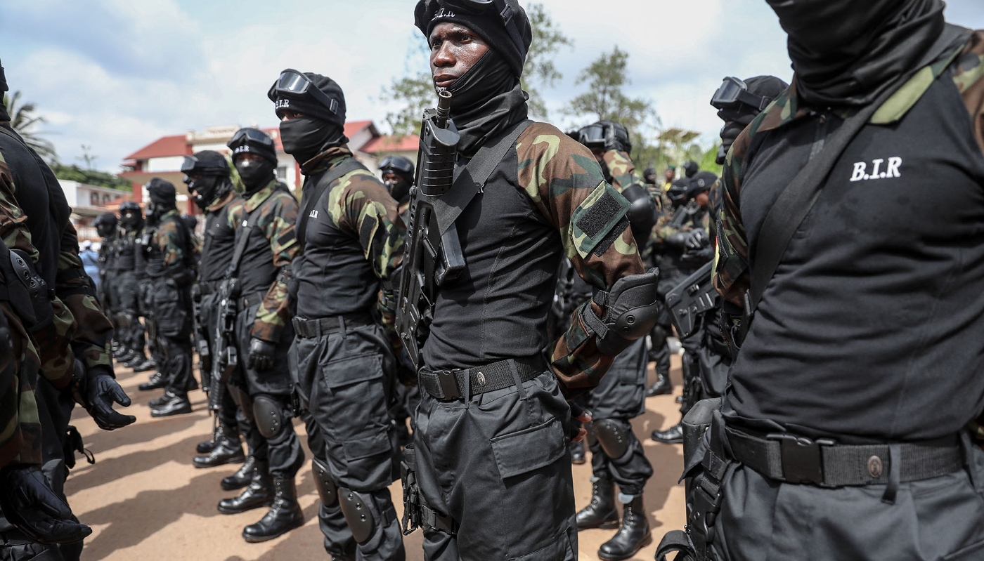 Le Bataillon d'intervention rapide durant le défilé de la fête de l'Unité, à Yaoundé, le 20 mai 2023.