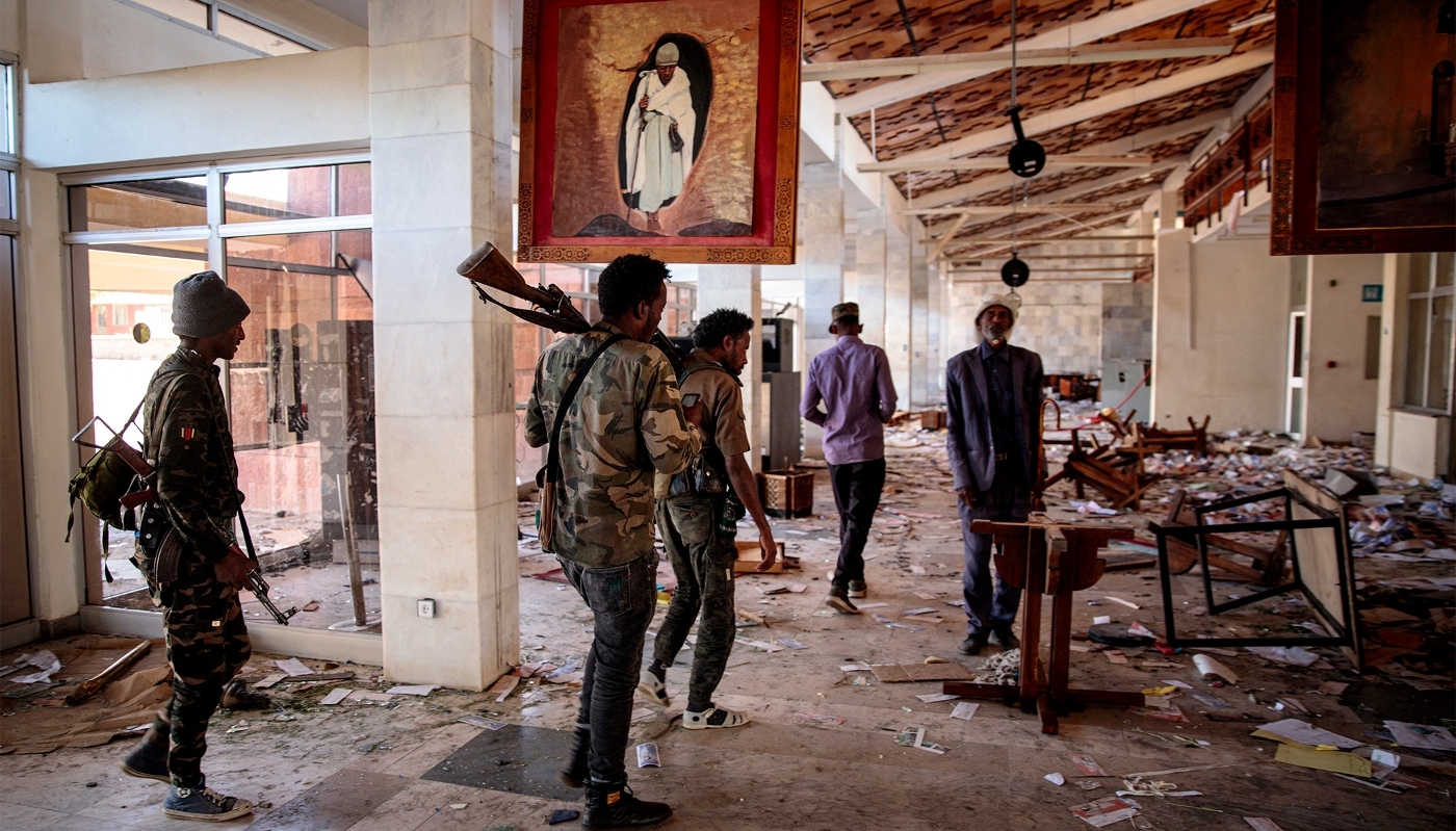 Des combattants de la milice Fano à Lalibela, dans le nord de l'Éthiopie, en décembre 2021.