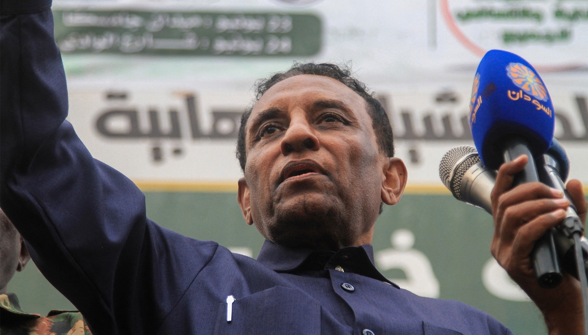 Le premier ministre soudanais, Kamil Idris, lors d'une visite à Omdurman en juillet 2025.