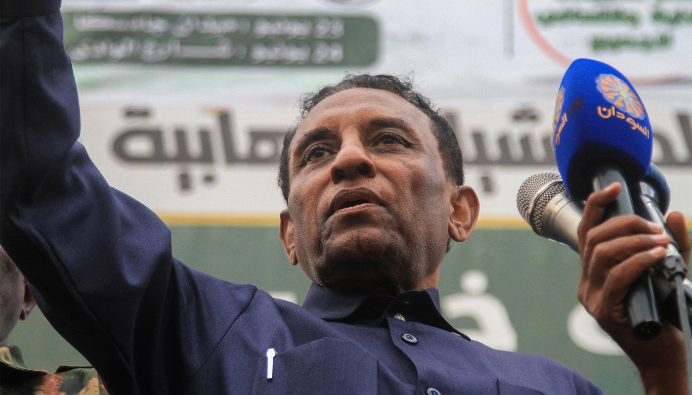 Le premier ministre soudanais, Kamil Idris, lors d'une visite à Omdurman en juillet 2025.