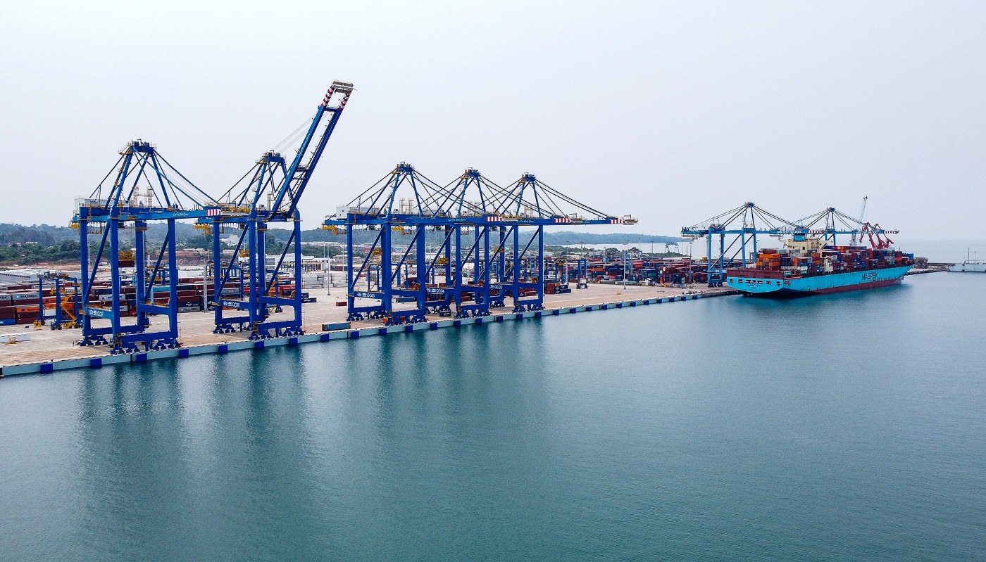 Vue aérienne du port en eau profonde de Kribi, dans le sud du Cameroun, le 21 février 2025.