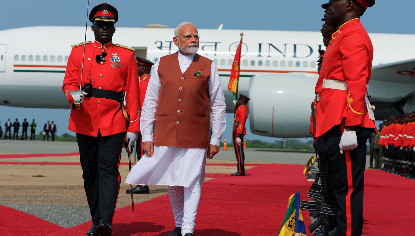 Le premier ministre indien Narendra Modi arrive à Accra, au Ghana, le 2 juillet 2025.