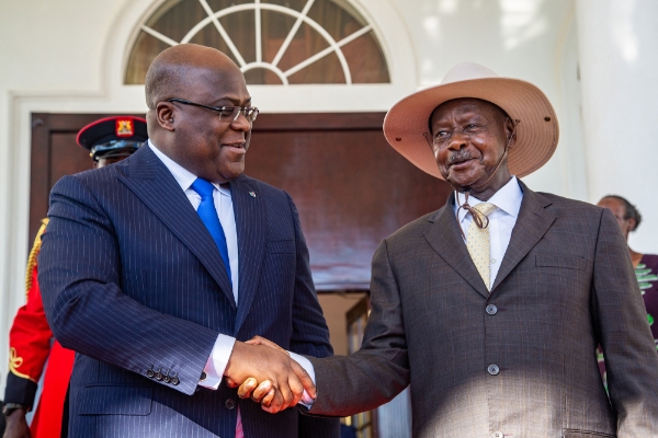 Le président de la RDC, Félix Tshisekedi, et le président de l'Ouganda, Yoweri Museveni, le 9 novembre 2019 à Entebbe.