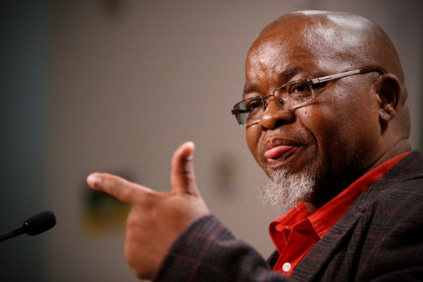 Le ministre des ressources minérales et de l'énergie Gwede Mantashe.